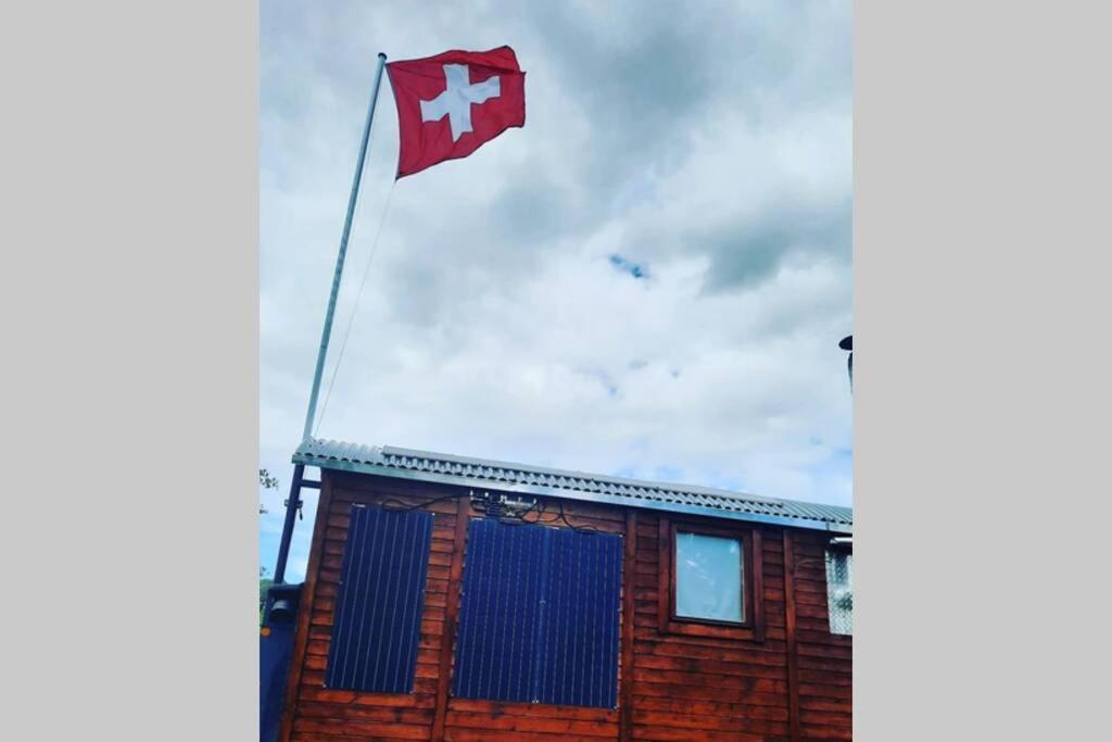 Autarkes Tiny House Mit Rheinblick Daire Rumikon Dış mekan fotoğraf